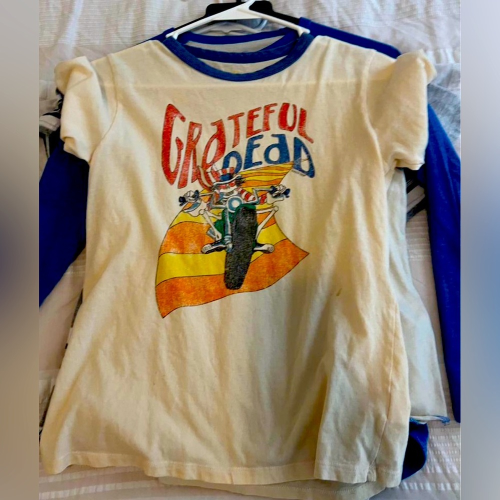 Grateful Dead t shirt - Boys size 10/12